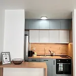 Апартаменти Infinity Blue Apartment-complex Carpe Diem - Free Parking *