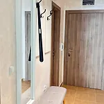 Апартаменти Infinity Blue Apartment-complex Carpe Diem - Free Parking Балчик
