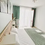 Infinity Blue Apartment-complex Carpe Diem - Free Parking