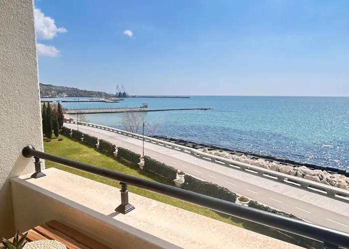 Infinity Blue Apartment-complex Carpe Diem - Free Parking * Balchik